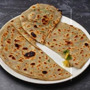Aloo Pyaaz Parantha M.p Chakki Atta With Butter Topping