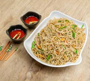 Hakka Noodles                                           