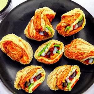 Chicken Kurkure Rolls