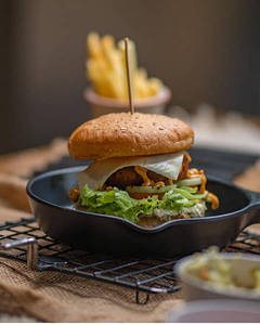 Chicken Cheese Burger