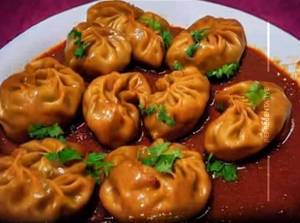 Veg Gravy Momos