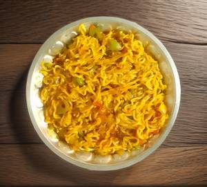 Dry Veg Maggi with 4 Tawa Roti