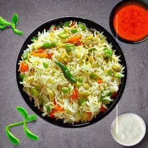 Egg Veg. Chilly Garlic Rice