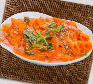 Chicken red sauce pasta