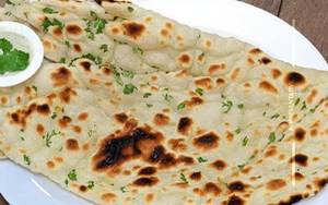 Aloo Onion Naan