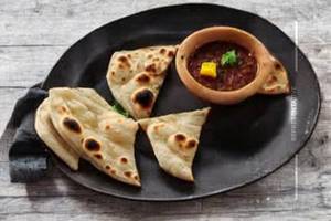Aloo Pyaz Naan