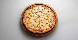 Double Cheese Margherita Pizza