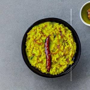 Masala Khichdi/plain Khichdi