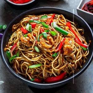 Chilli Chicken Garlic Noodles Bowl