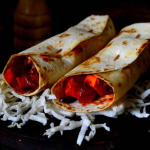 Paneer Schezwan Roll