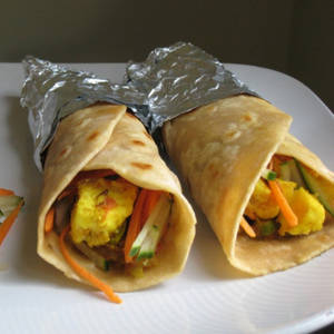 Paneer Cheese Schezwan Roll