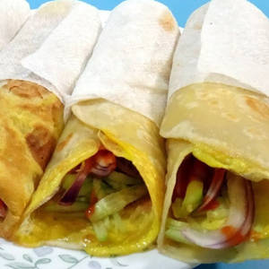 Egg Schezwan Roll