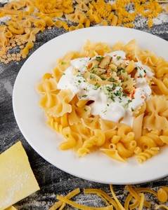 Mac and cheese pasta