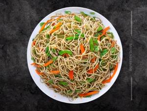 Veg Hakka Noodles