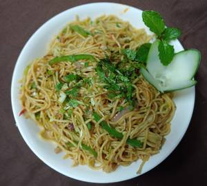 Veg Hakka Noodles
