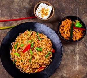 Schezwan hakka noodles                      