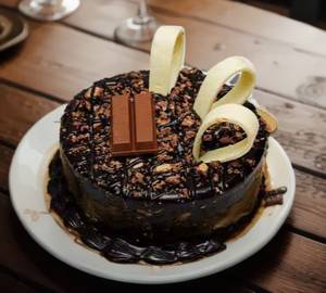 Chocolate crunch cake                                                                          