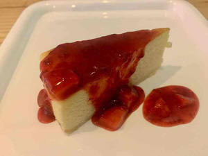 New York Cheese Cake Pastry With Strawberry Sauce