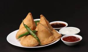 Aloo Kachori with Samosa (6pcs)