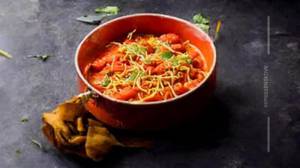 Sev Tomato