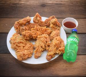 Hot crispy legs 4 pcs + hot crispy chest 4 pcs + 500 ml cold drinks