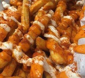 Tandoori Cheesy Fries