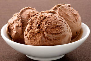 VANILLA WITH Chocolate Ice Cream