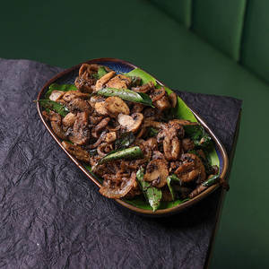 Mushroom Black Pepper Fry