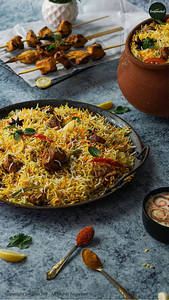 Matka Dum Chicken Tikka Biryani