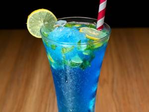 Blue Lagoon Mojito