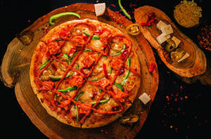 Paneer Makhani Pizza