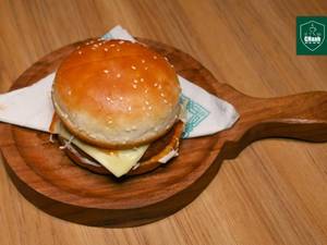 Veg Spicy Cheese Burger