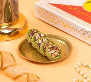 Kaju Khajoor Roll