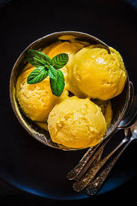 Mango Ice Cream