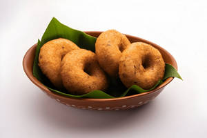 Medu Vada (2 Pcs) (no Onion & Garlic)