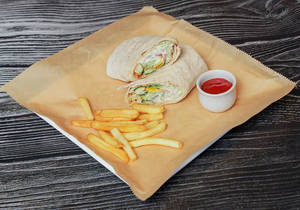 Veggies & Hummus Roll