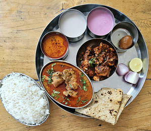Fried Chicken Thali