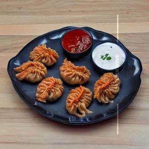 Chicken kurkure momos