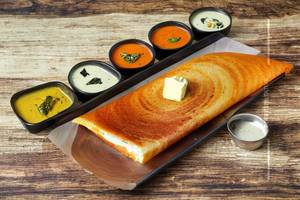 Butter paneer masala dosa