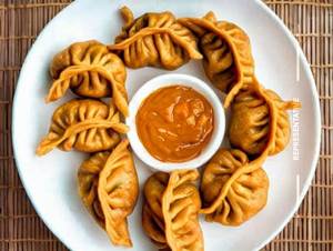 Chicken fried momos