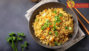 Egg Burnt Garlic Fried Rice [Serves 2]
