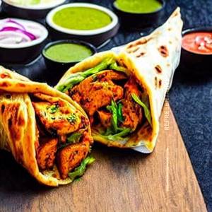 Afghani Chicken Tikka Roll
