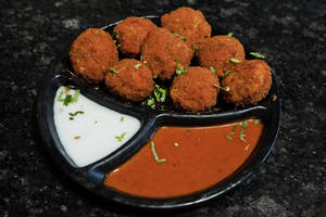 Kurkure Paneer Momos