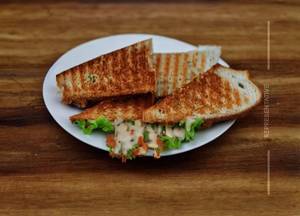 Garlic Cheese Chutney Sandwich
