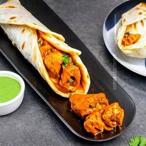 Butter chicken tikka roll