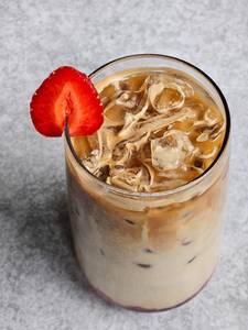 Strawberry Iced Latte