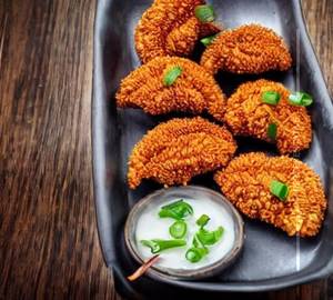 Cheese corn kurkure momos