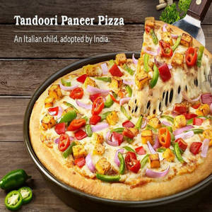 Indi Tandoori Paneer Pizza