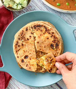 Pyaz Parantha