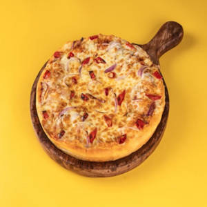 Blazing Onion & Paprika Pizza